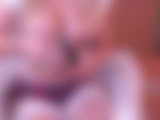 Live cam show with Joannee - Ass Clapping on CamwithHer