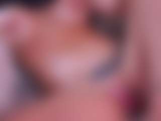 Joannee's Live Sex Cam Show