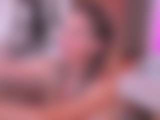 Live cam show with Joannee - Fuck Machine on PervPlay.com