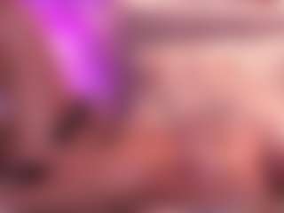 Live cam show with Joannee - Blonde Hair Big Tits on Camsoda