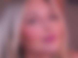 Live cam show with Joannee - Blue Eyes on SinfulBabes