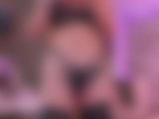 Live cam show with Joannee - Blue Eyes on Camsoda