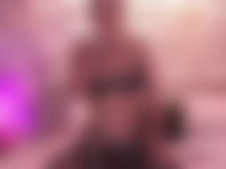Joannee's Live Sex Cam Show