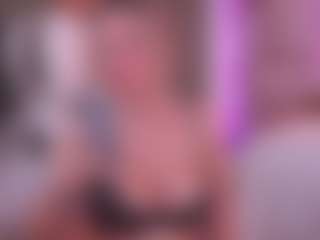 Live cam show with Joannee - Domination on Camsoda