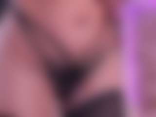 Joannee's Live Sex Cam Show