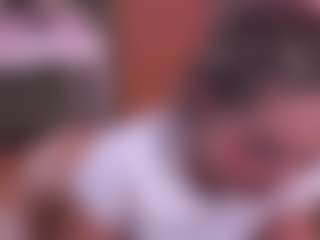 Live cam show with Joannee - Anal on googirlz