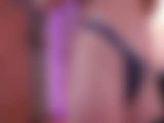 Live cam show with Joannee - Fuck Machine on Camsoda