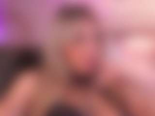 Joannee's Live Sex Cam Show