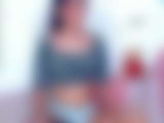 Live cam show with KAREN SOFIA - Black Hair on Camsoda