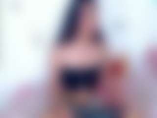 Live cam show with KAREN SOFIA - Lean on hotwifechat.live