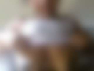 PrettyLightskin's Live Sex Cam Show