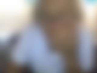 PrettyLightskin's Live Sex Cam Show