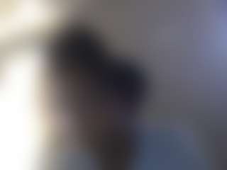 PrettyLightskin's Live Sex Cam Show