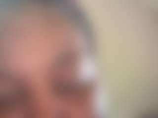 PrettyLightskin's Live Sex Cam Show
