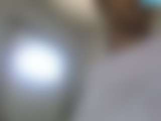 PrettyLightskin's Live Sex Cam Show