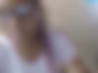 PrettyLightskin's Live Sex Cam Show