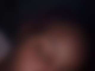 PrettyLightskin's Live Sex Cam Show