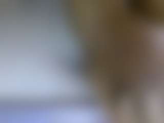 Live cam show with PrettyLightskin - Striptease on madthumbs