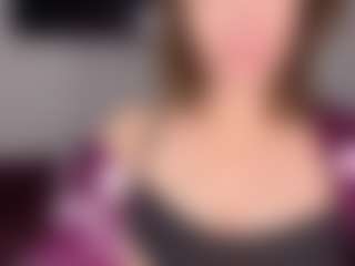 Live cam show with RachelBeauty - Petite MILF on Camsoda