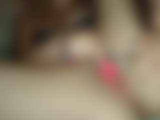 Live cam show with ScarlettRose72 - MILF on UwU Esports