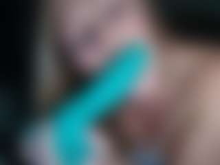 ScarlettRose72's Live Sex Cam Show