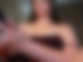 IngAiden MILF webcam performer live streaming