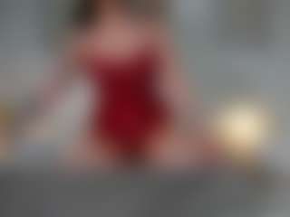 IngAiden MILF webcam performer live streaming