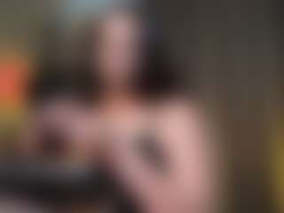 IngAiden MILF webcam performer live streaming