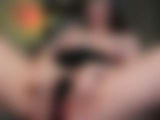 Live cam show with IngAiden - Spank MILF on livesuperchat.net