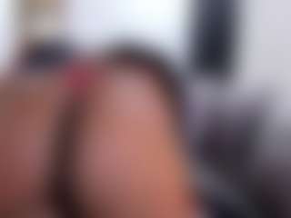 ashleylovexx's Live Sex Cam Show