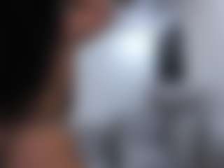 ashleylovexx MILF webcam performer live streaming
