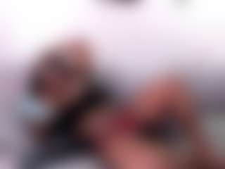 ashleylovexx's Live Sex Cam Show