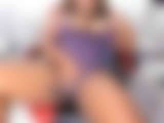 ashleylovexx's Live Sex Cam Show