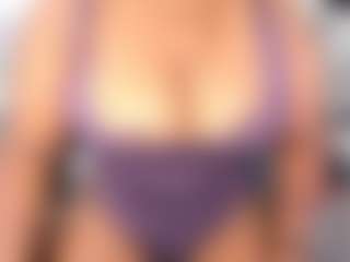 ashleylovexx's Live Sex Cam Show
