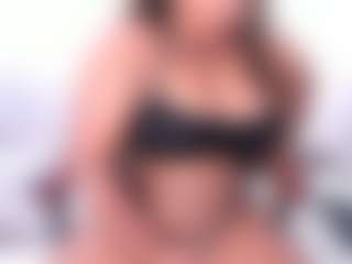 ashleylovexx's Live Sex Cam Show