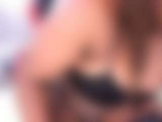 ashleylovexx's Live Sex Cam Show