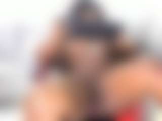 ashleylovexx's Live Sex Cam Show