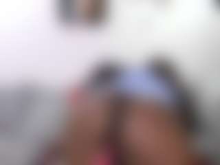 ashleylovexx's Live Sex Cam Show