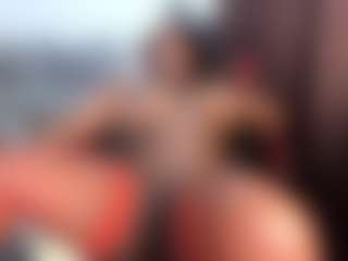 ashleylovexx's Live Sex Cam Show