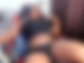 ashleylovexx's Live Sex Cam Show