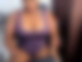 ashleylovexx's Live Sex Cam Show