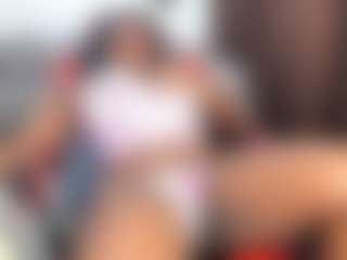ashleylovexx's Live Sex Cam Show
