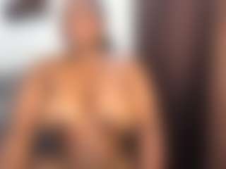 ashleylovexx's Live Sex Cam Show