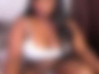 Live cam show with ashleylovexx - Black MILF on madthumbs