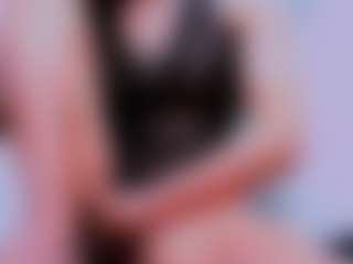 Live cam show with KeilaFerrer - Flat Chested on Pornisteam.com