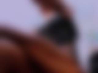 Live cam show with KeilaFerrer - Muscular on CamClone