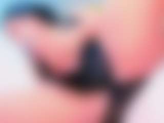 Live cam show with KeilaFerrer - Brown Eyes on CamwithHer