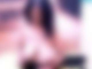 Live cam show with IndianVa - Asian Big Ass on Gym Cam Girls