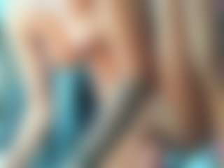 Live cam show with EvaNoelleX - Moaning on Camsoda