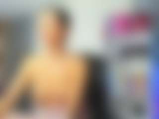 Live cam show with EvaNoelleX - Joi on chickslive.net